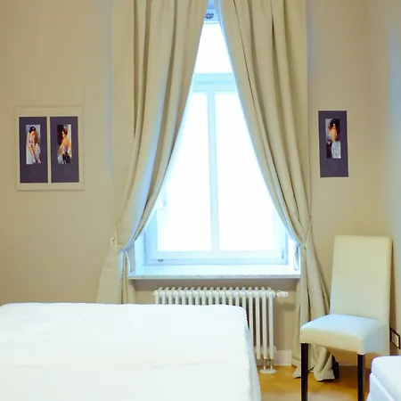 - Arena Stadion, Paris Apartment *